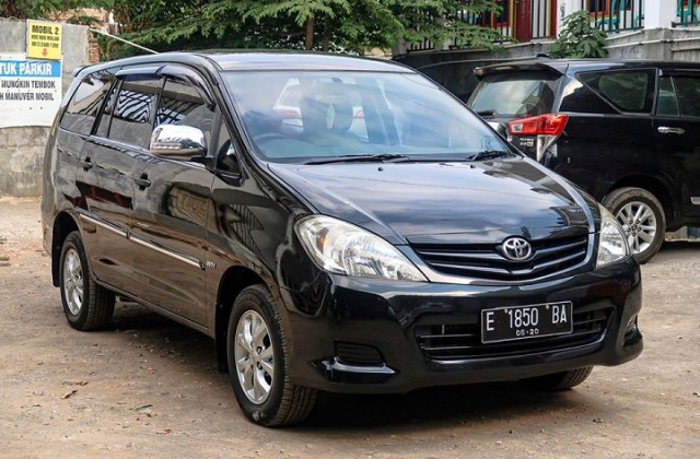 Kelebihan Toyota Innova Pintermekanik