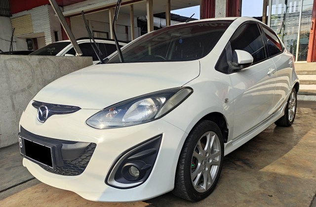 Harga Mobil Second Mazda 2 2012 PinterMekanik