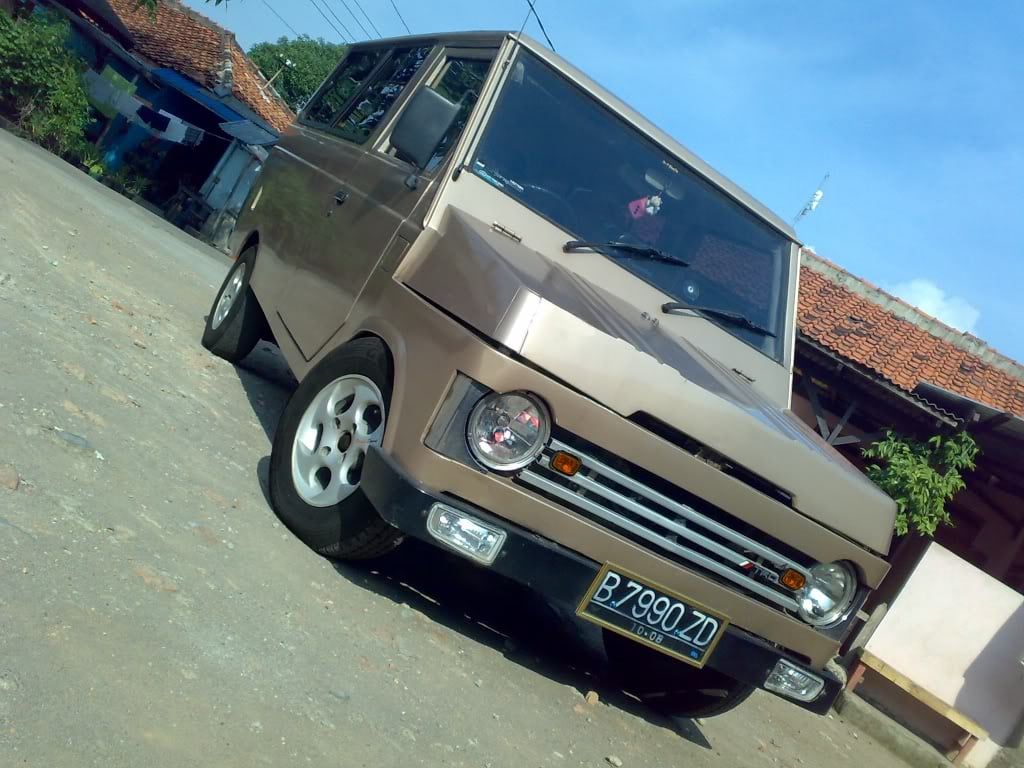 Toyota Kijang Jeep Pintermekanik