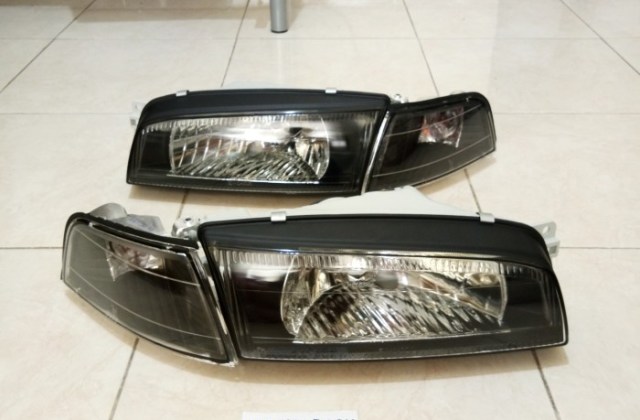 Jual Headlamp Lampu Depan Sen Black Housing Mitsubishi Lancer - medium