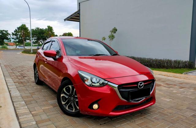 Mobil Bekas Mazda 2 Merah - PinterMekanik