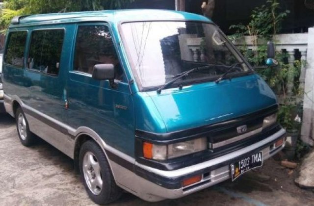 Harga Mobil Bekas Mazda E2000 Bandung