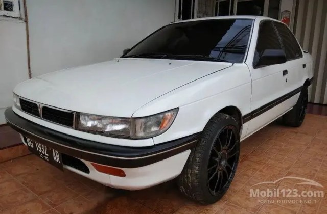 Spesifikasi Mitsubishi Lancer 1991