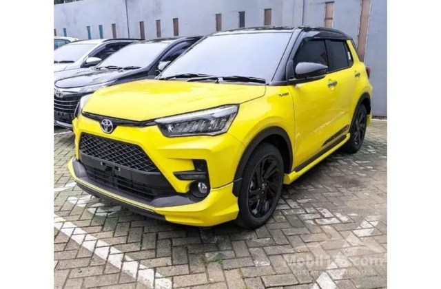 Toyota Raize Kuning Harga