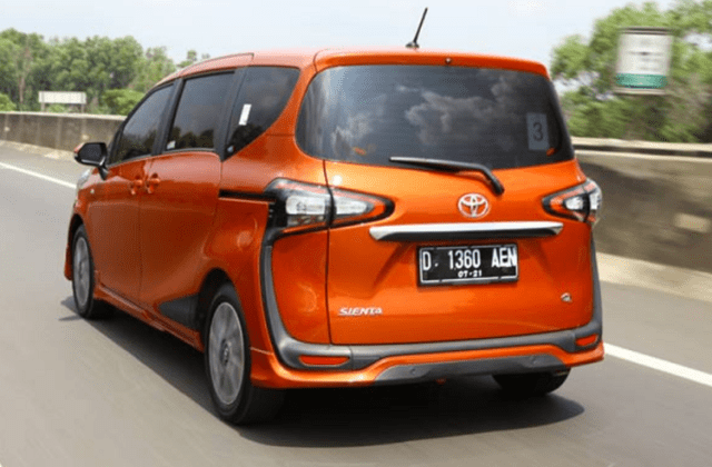 Toyota Sienta Bekas Harga
