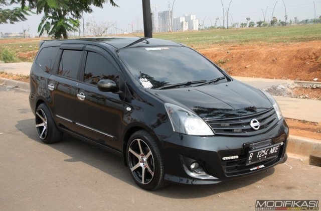 Foto Mobil Nissan Livina Modif - PinterMekanik