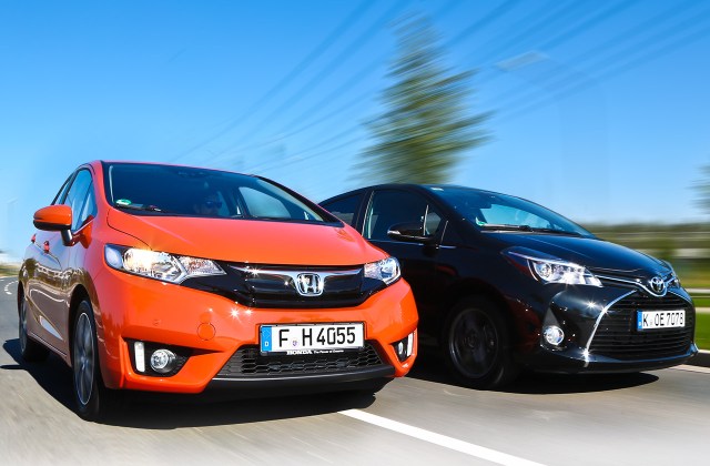 Toyota Yaris Vs Honda Jazz - PinterMekanik