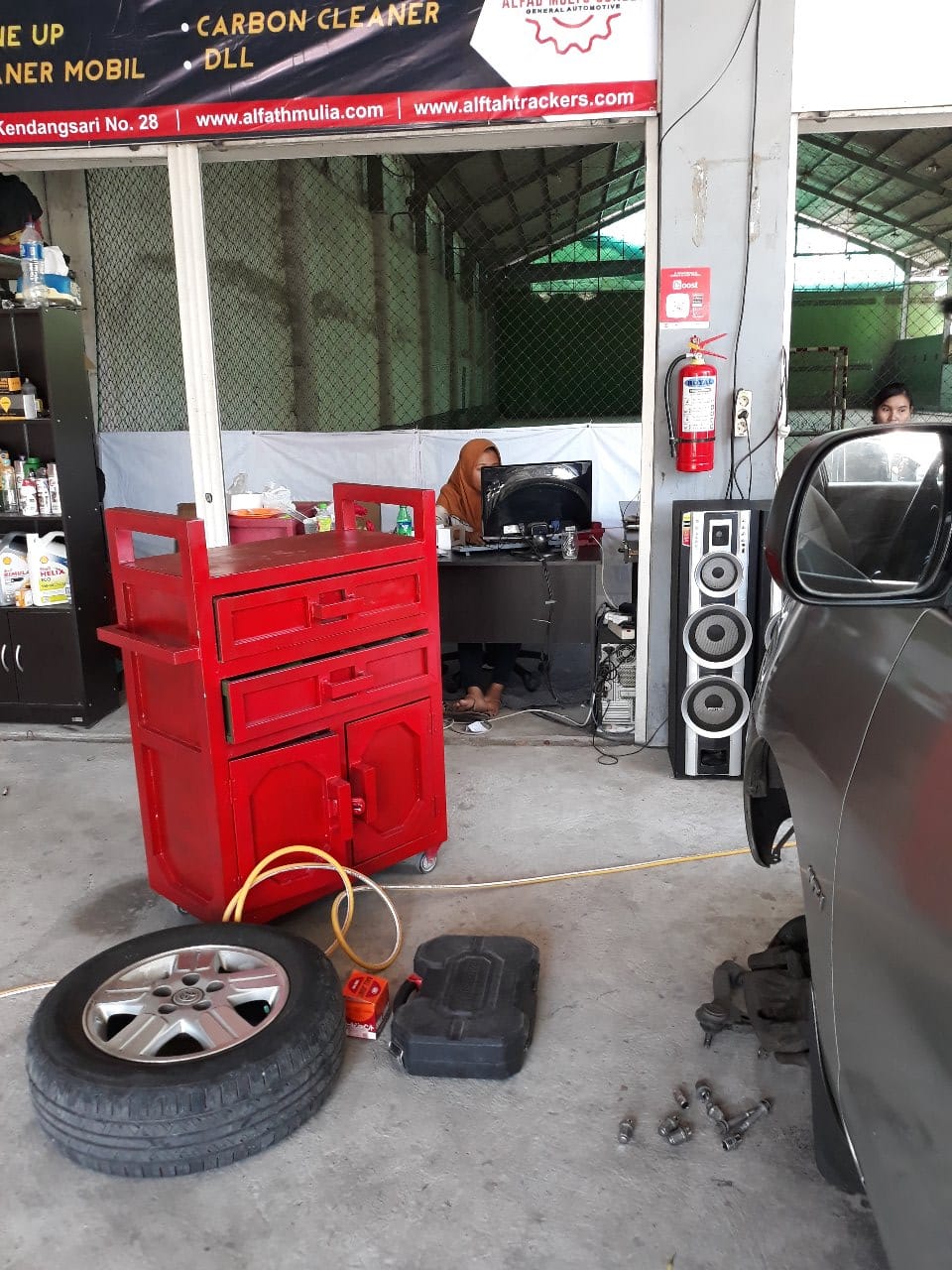 Kelistrikan Mobil Surabaya
