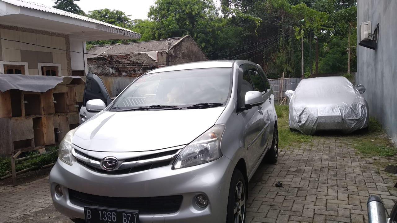 Harga Daihatsu Xenia M 2012 