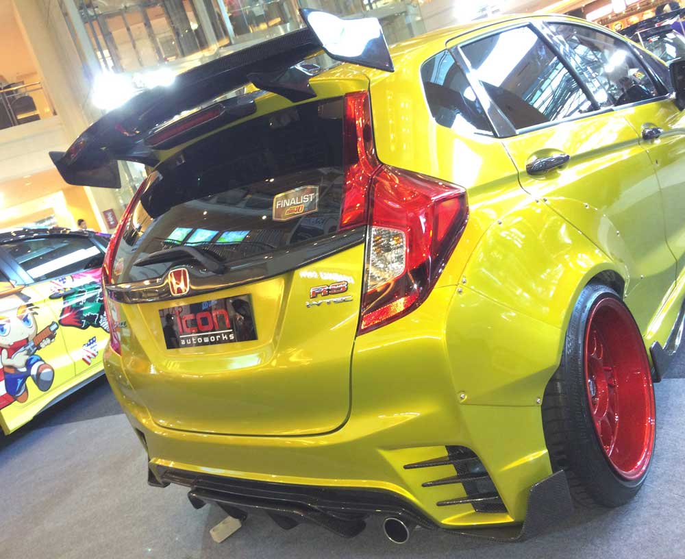 Modifikasi Honda Jazz Warna Kuning 