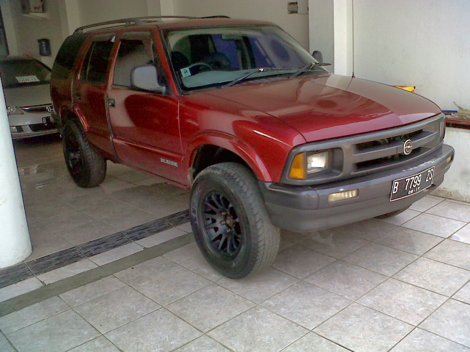 Kelebihan Mobil Opel Blazer
