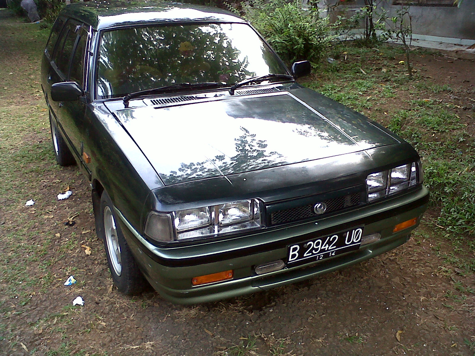 Mobil Mazda Vantrend 1993
