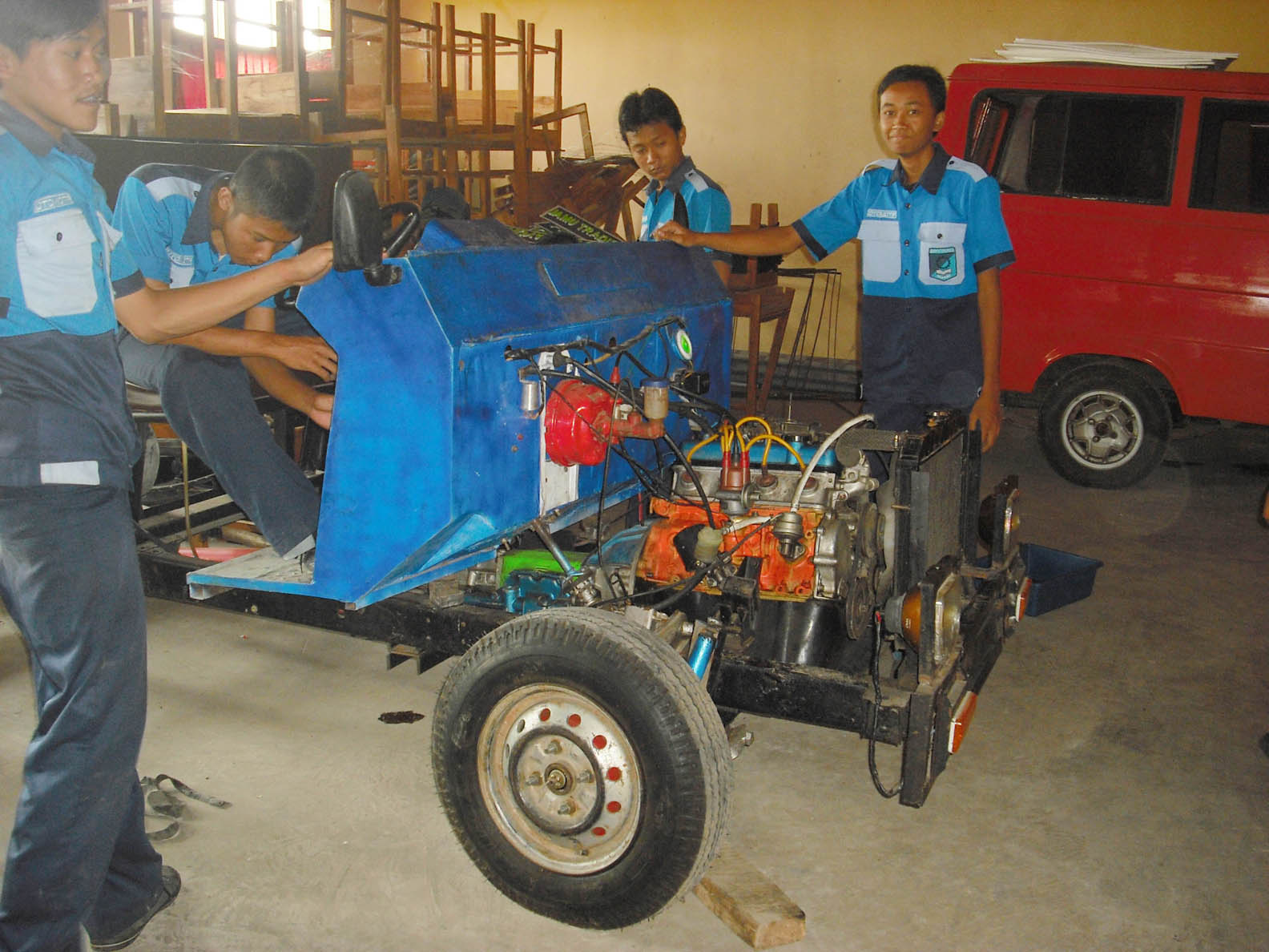 Praktek Kelistrikan Body Mobil Smk Negeri 1 Raya
