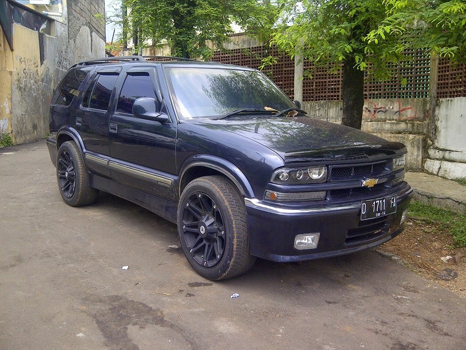 Kelebihan Mobil Blazer
