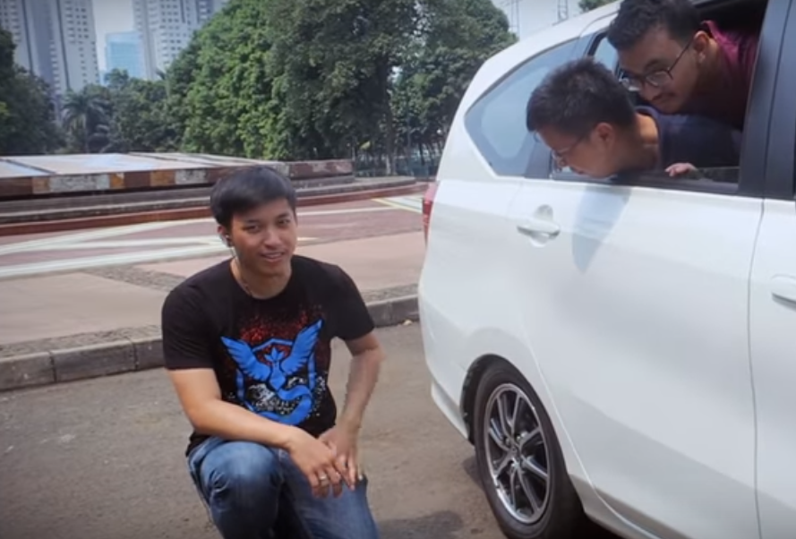 Toyota Calya Amblas Diisi 7 Penumpang
