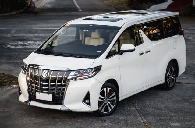 Kelebihan Mobil Toyota Alphard
