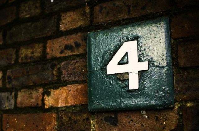 4
