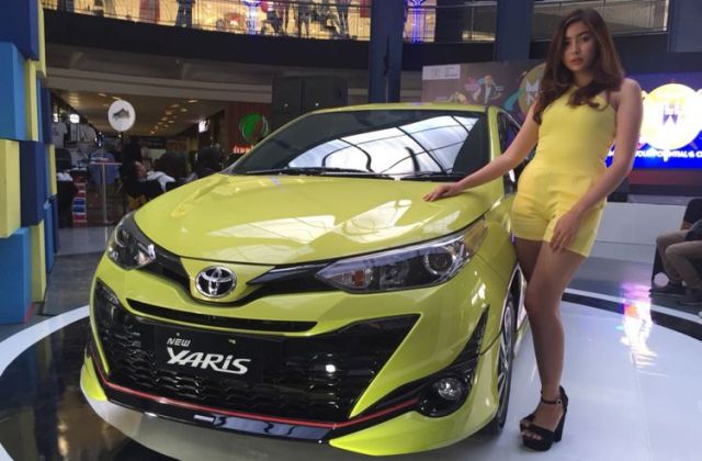 Toyota Yaris Kuning Lemon
