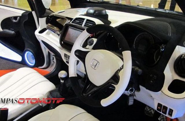 Modif Dashboard Honda Brio 