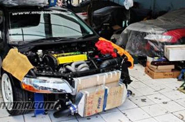 Lancer Evo 4 Modifikasi Elegan
