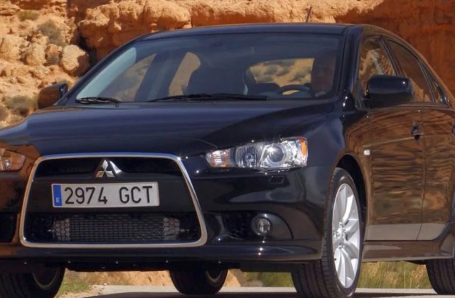 Kelebihan Mitsubishi Lancer 2001
