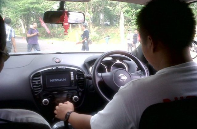 Dalam Mobil Nissan Juke 