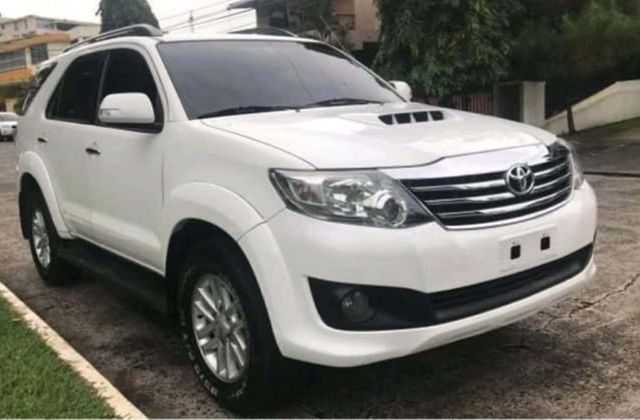 Toyota Fortuner Bekas
