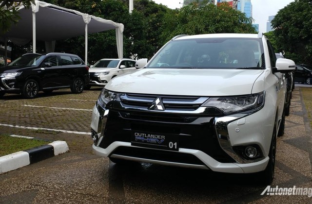 Spesifikasi Mitsubishi Outlander 2021
