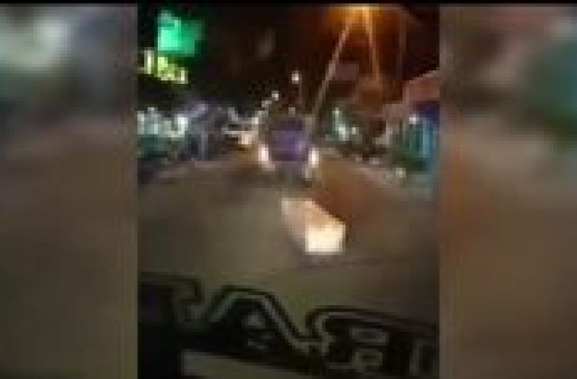 Mobil Ambulans Orang Mati
