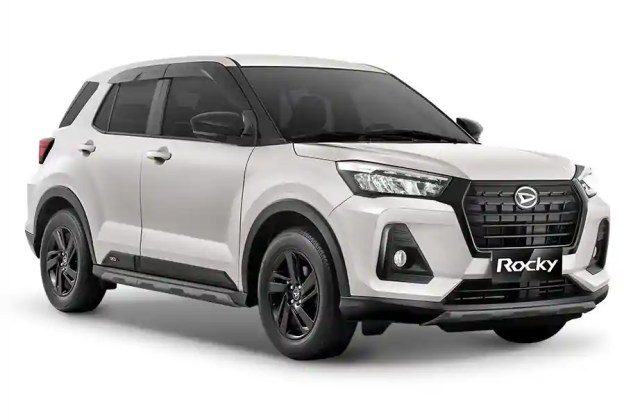 Spesifikasi Daihatsu Rocky Tipe X 