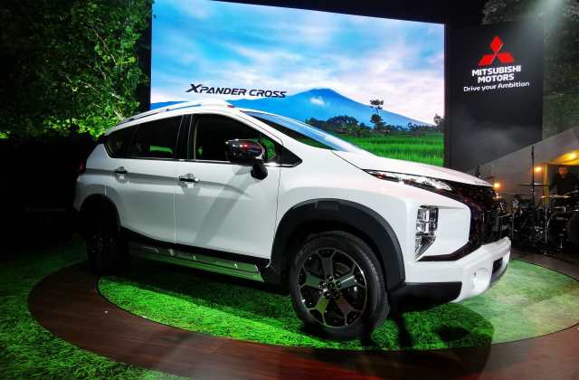 Harga Mitsubishi Xpander Cross Terbaru
