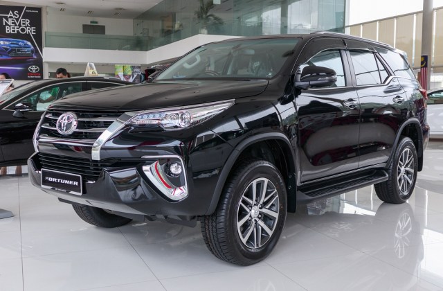 Spesifikasi Toyota Fortuner
