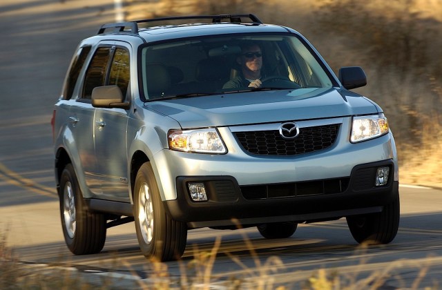 Kelebihan Dan Kekurangan Mazda Tribute 2005
