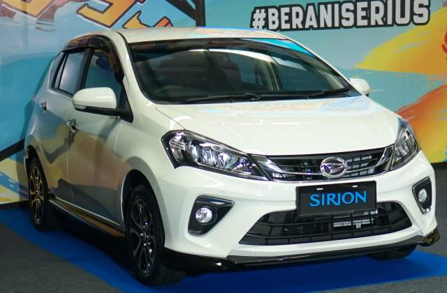 Spesifikasi Mobil Daihatsu Sirion 