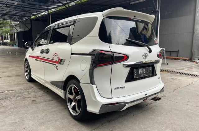 Toyota Sienta Modifikasi
