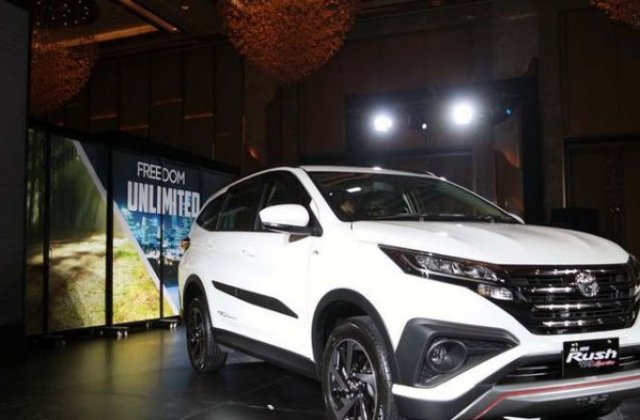 Ukuran Toyota New Rush
