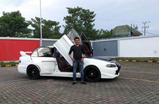 Cara Buka Pintu Mobil Mitsubishi Lancer
