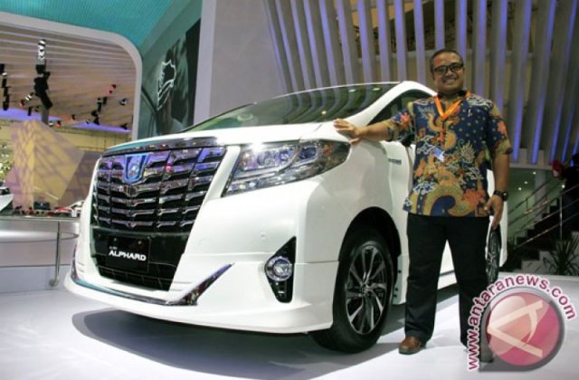 Toyota Alphard Hybrid Indonesia
