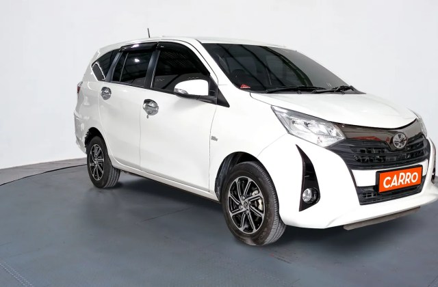 Toyota Calya Putih
