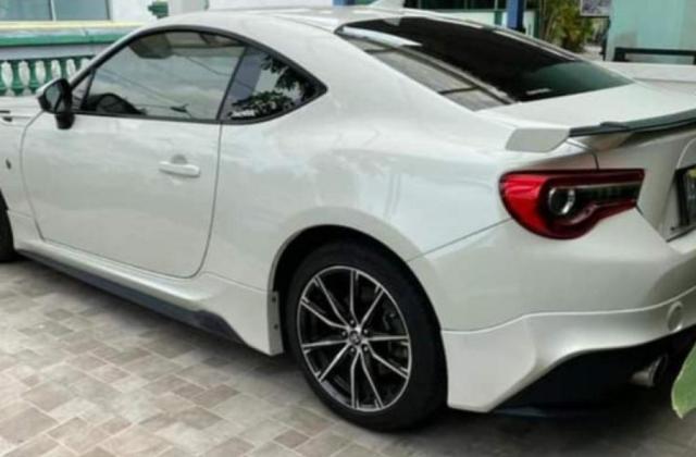 Toyota 86 Putih
