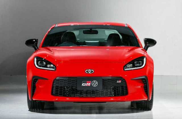 Toyota 86 Merah
