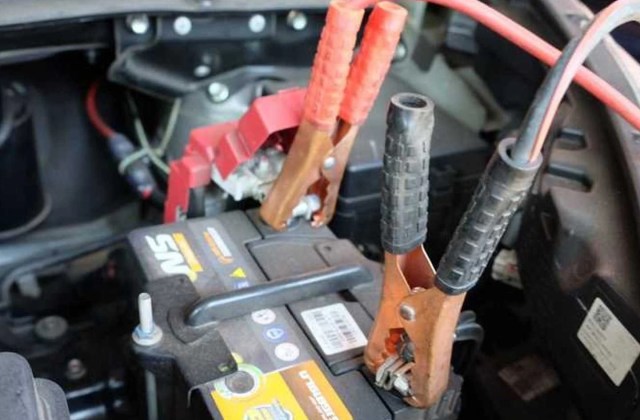 Cara Starter Mobil Yang Benar
