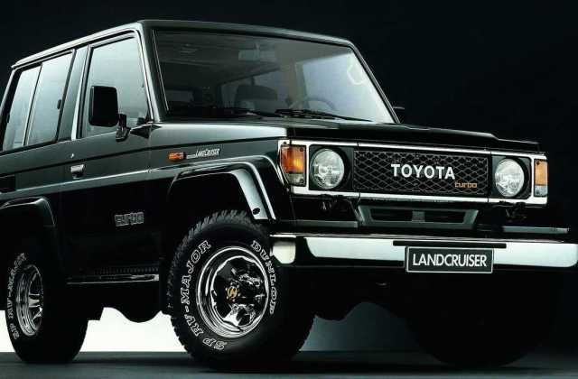 Toyota Land Cruiser Lama
