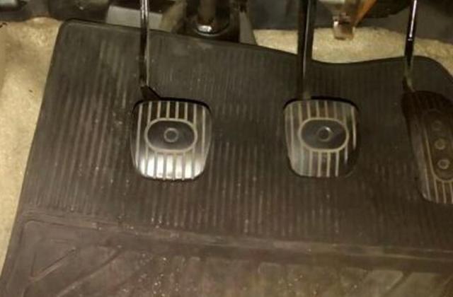 Penggantian Oli Matic Grand Livina 