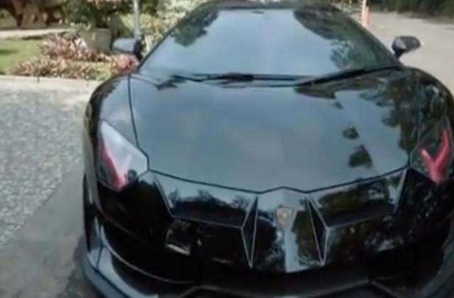 Modifikasi Mobil Jadi Lamborghini
