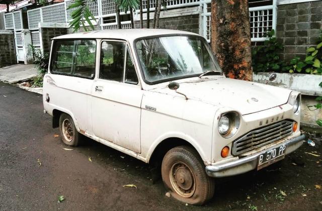 Harga Mobil Mazda B600
