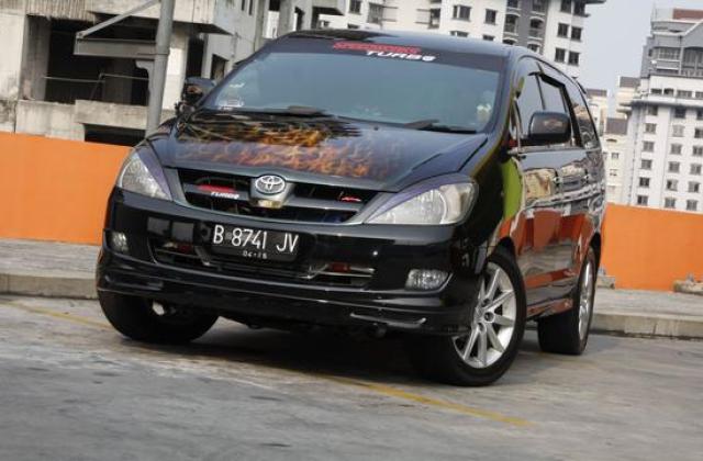 Modif Mobil Innova 2005
