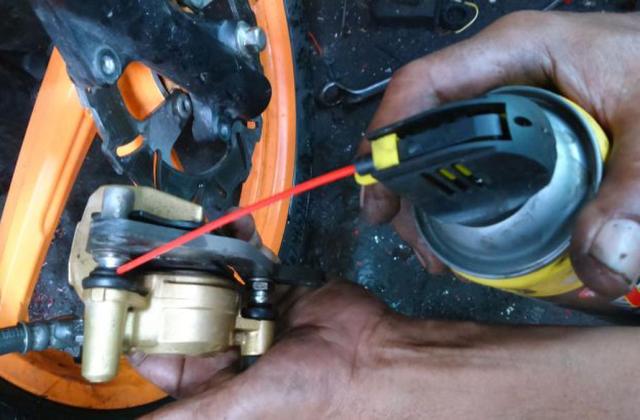 Cara Buka Piston Rem Cakram Mobil
