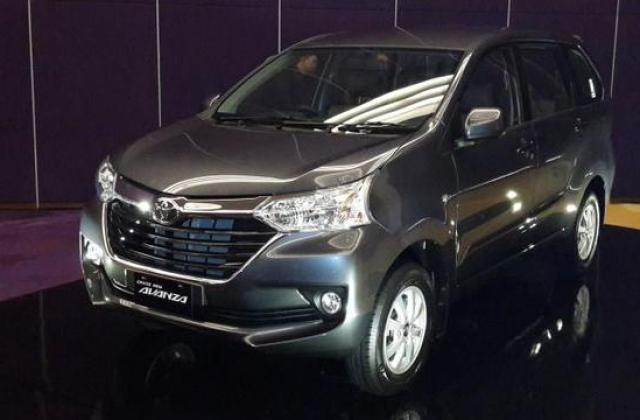 Mobil Tua Penggerak Roda Belakang
