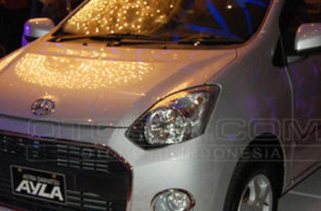 Kelebihan Mobil Ayla Dan Agya
